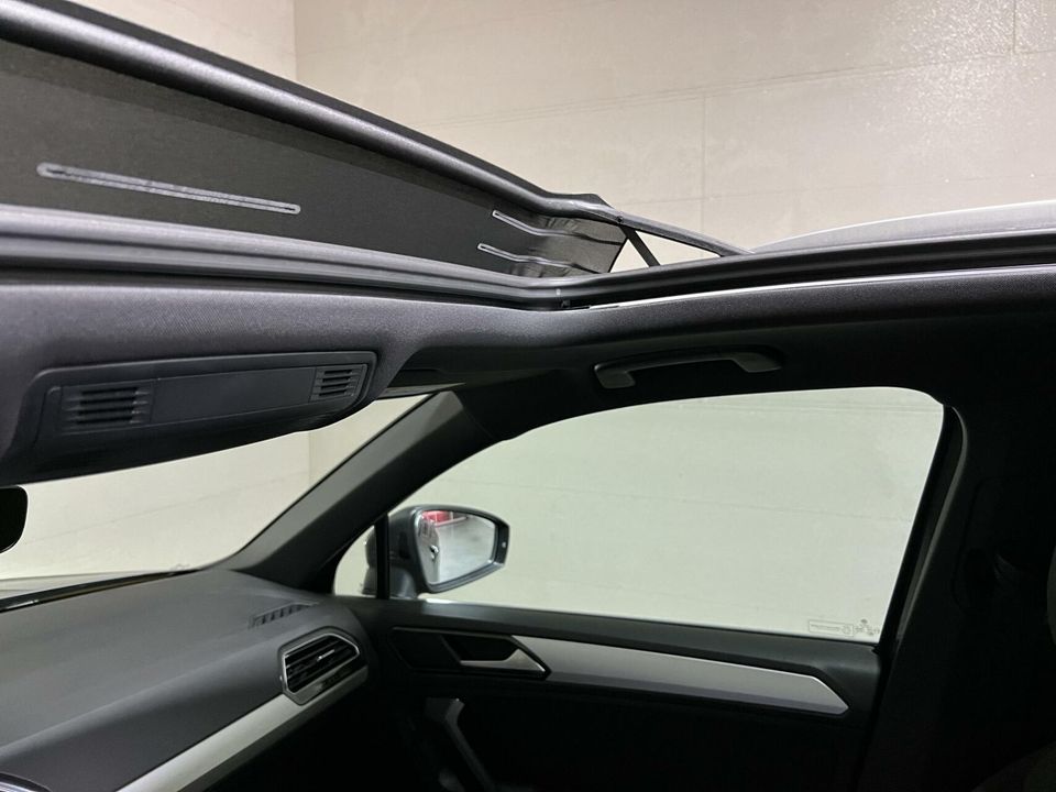 Volkswagen Tiguan 1.5 TSI ACT R-Line Pano Virtual Trekh. NAP