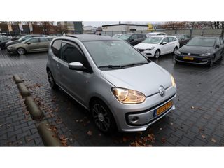 Volkswagen up! 1.0 high up! BlueM. | Panoramadak | Media | Cruise