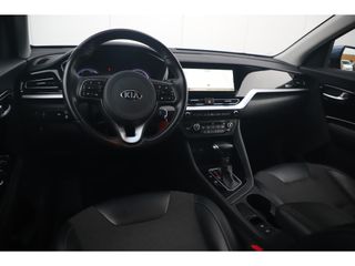 Kia Niro 1.6 GDi Hybrid DynamicLine 140PK Automaat 18 inch Half Leder Navigatie Camera Adaptive Cruise Lane Assist Clima Carplay Android