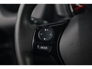 Peugeot 108 1.0 e-VTi Active Radio Bluetooth Airco Elektrische Ramen LED Dagrijverlichting