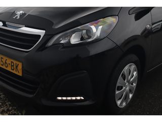 Peugeot 108 1.0 e-VTi Active Radio Bluetooth Airco Elektrische Ramen LED Dagrijverlichting