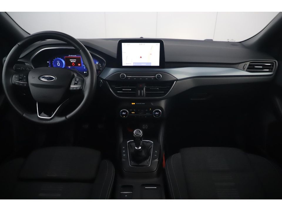 Ford FOCUS Wagon 1.0 EcoBoost Hybrid Active X Business 125PK Panoramadak Virtual Cockpit Navigatie Camera Clima Winter Pakket 17 inch LMV Full LED Carplay Android Bluetooth