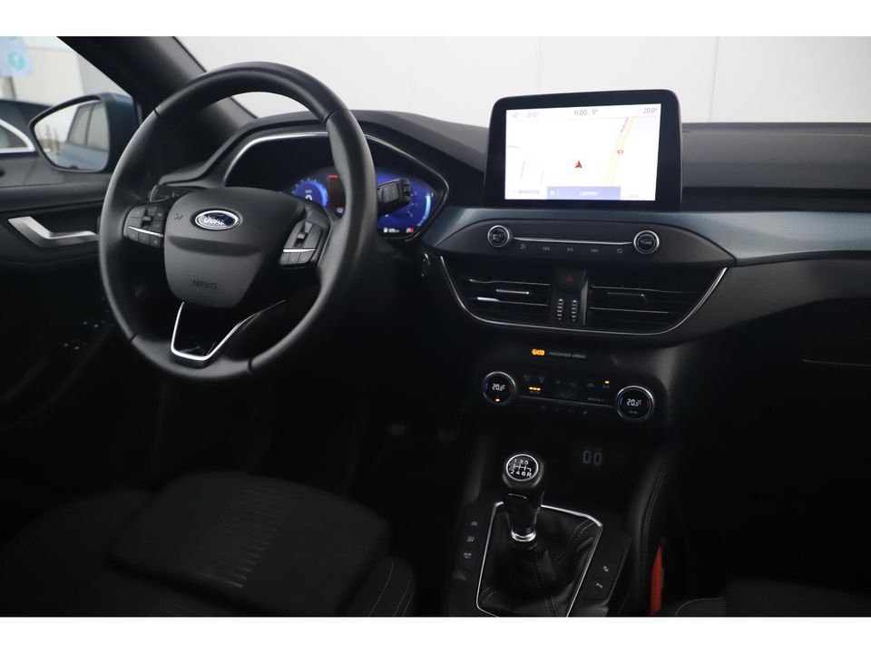 Ford FOCUS Wagon 1.0 EcoBoost Hybrid Active X Business 125PK Panoramadak Virtual Cockpit Navigatie Camera Clima Winter Pakket 17 inch LMV Full LED Carplay Android Bluetooth