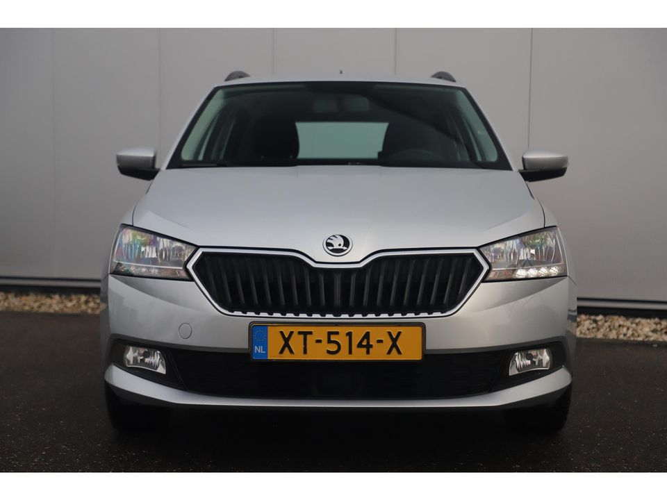 Škoda Fabia Combi 1.0 TSI Ambition 95PK Trekhaak Navigatie Carplay Android Bluetooth Airco Cruise Parkeersensor