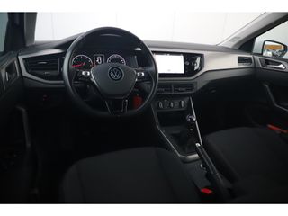 Volkswagen Polo 1.0 TSI Comfortline 95PK NAP! Navigatie 17 inch R Line Look Velgen Adaptive Cruise Carplay Android Bluetooth LED