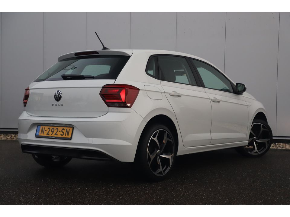 Volkswagen Polo 1.0 TSI Comfortline 95PK NAP! Navigatie 17 inch R Line Look Velgen Adaptive Cruise Carplay Android Bluetooth LED