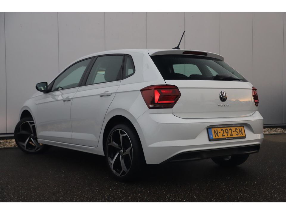 Volkswagen Polo 1.0 TSI Comfortline 95PK NAP! Navigatie 17 inch R Line Look Velgen Adaptive Cruise Carplay Android Bluetooth LED