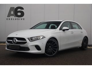 Mercedes-Benz A-Klasse 160 Business Solution Widescreen Half Leder 19 inch AMG Look Velgen Navigatie Achteruitrijcamera Carplay Android Clima Cruise Parkeersensor