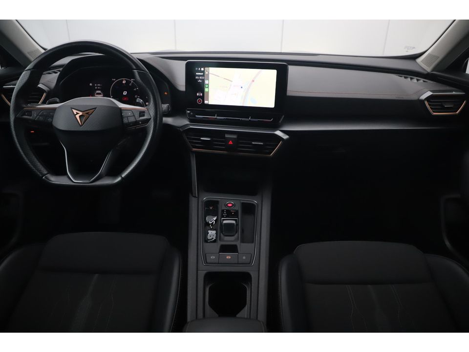 CUPRA Formentor 1.4 e-Hybrid Adrenaline 204PK DSG Automaat Virtual 18 inch Black Optic Keyless Achteruitrijcamera Full LED Half Leder Carplay Android Navigatie Parkeersensor Stuur & Stoelverwarming Dealer Onderhouden!