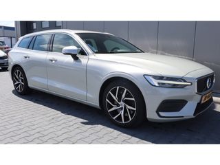 Volvo V60 2.0 T5 Momentum | Leder | Led | Media | Elelktr a klep