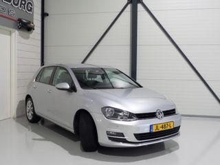 Volkswagen Golf 1.2 TSI Highline Connected Series "Origineel NL!" Apple-carplay Camera, van 2e eigenaar in zeer nette staat!