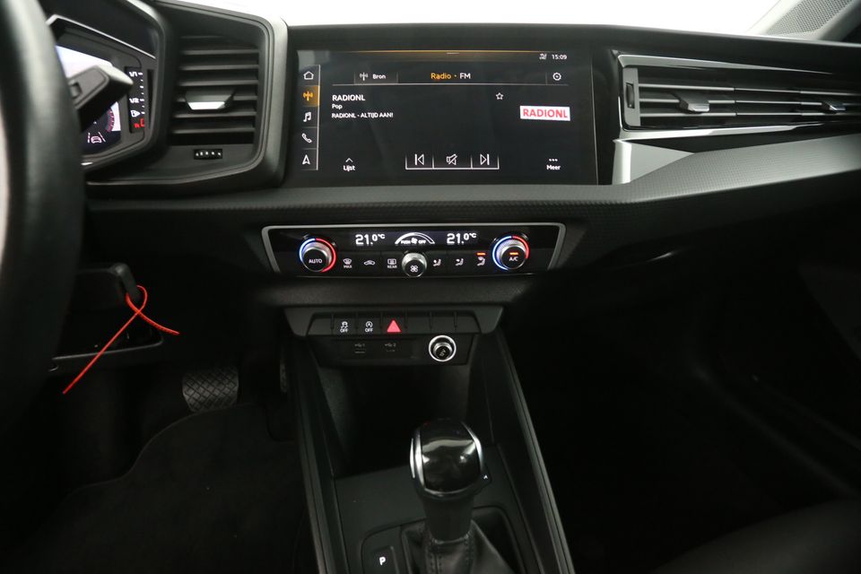 Audi A1 30 TFSI Automaat 116PK Airco Cruise Carplay Virtual Navi 17"LMV PDC