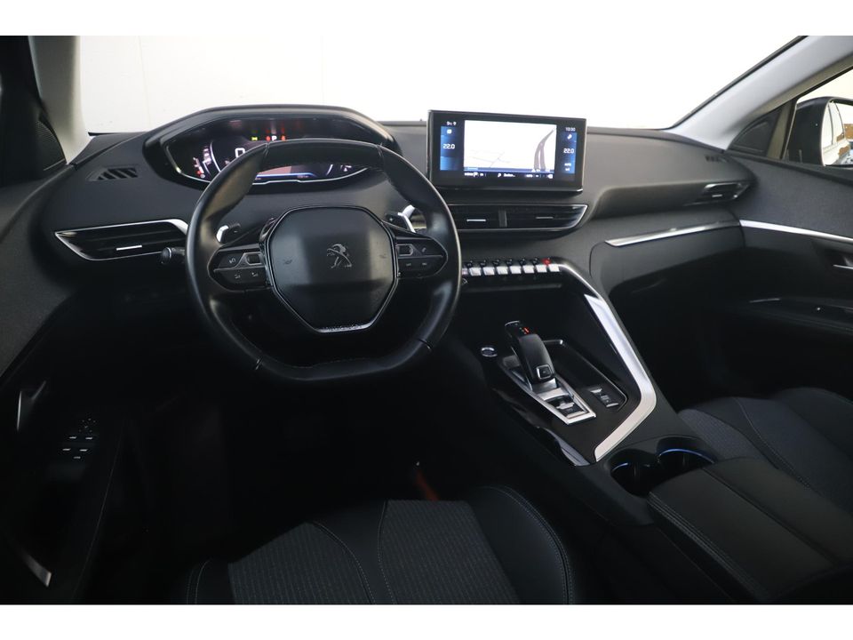 Peugeot 5008 1.2 PureTech Blue Lease Allure 131PK 7 Persoons Keyless Half Leder Virtual Cockpit Navigatie Camera Carplay Android Elektrische Achterklep 19 inch LMV