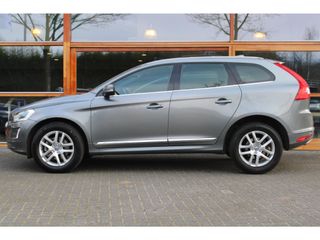 Volvo XC60 T5 Automaat Polar+ | Panoramadak | Volvo on call | Standkachel | Camera| Perfect onderhouden | Trekhaak 1600 kg |