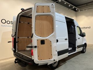 Mercedes-Benz Sprinter 317 CDI L2H2 RWD Automaat / Euro 6 / MBUX / Trekhaak 3500 KG / Airco / Cruise Control / Camera / CarPlay / 3-Zits / 8.700 KM !!