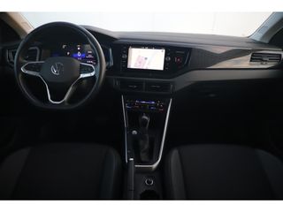 Volkswagen Taigo 1.0 TSI Life 110PK Virtual Cockpit Full LED Keyless Navigatie Camera Carplay Android 17 inch LMV Stoelverwarming