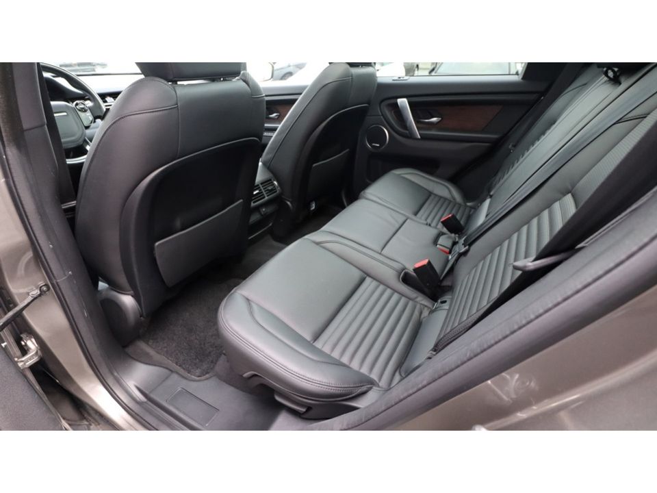 Land Rover Discovery Sport P300e 1.5 R-Dyn. HSE | Panoramadak | Apple Android | Mooi