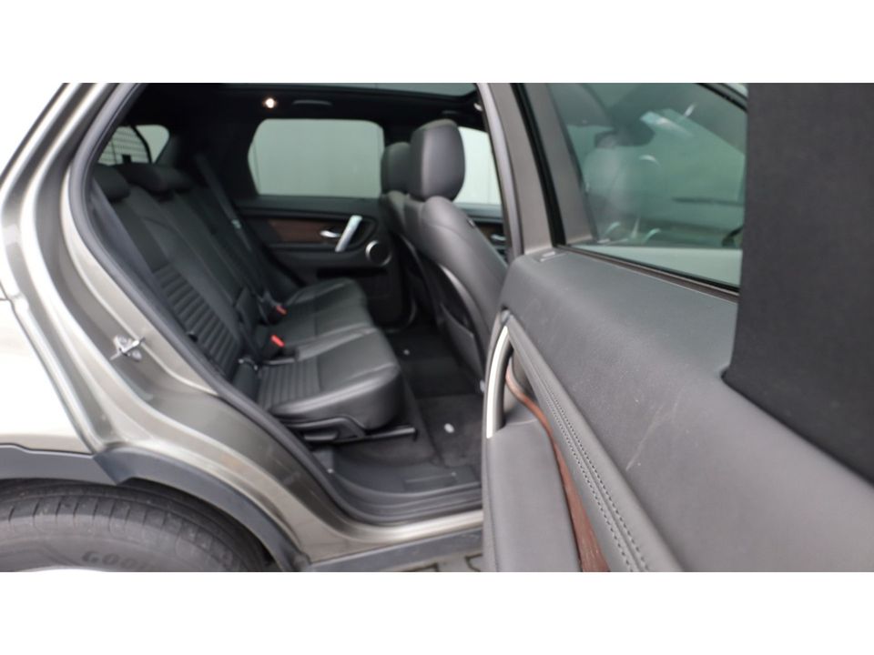 Land Rover Discovery Sport P300e 1.5 R-Dyn. HSE | Panoramadak | Apple Android | Mooi