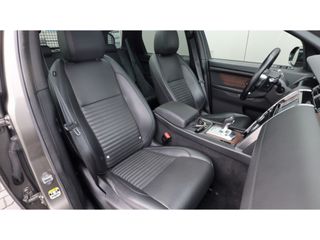 Land Rover Discovery Sport P300e 1.5 R-Dyn. HSE | Panoramadak | Apple Android | Mooi