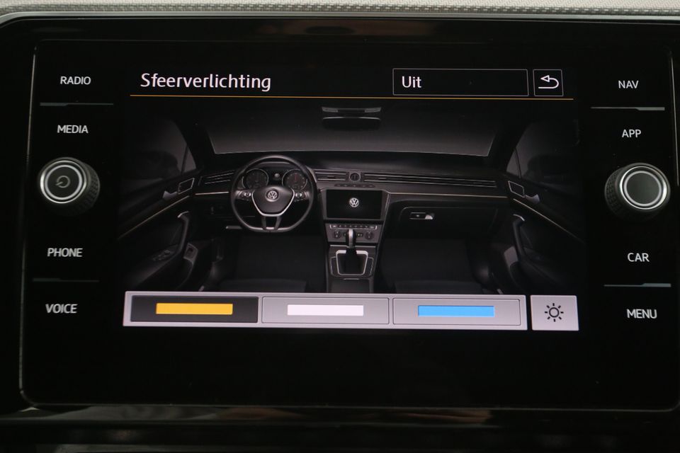 Volkswagen Arteon 1.5 TSI R-line 150PK Automaat Pano ACC Sfeer Clima Carplay PDC Navi LED Stoelverwarming 18"LMV Trekhaak