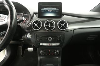 Mercedes-Benz B-Klasse 200 d Ambition Automaat Airco Camera Cruise LED Navi PDC Stoelverwarming 18"LMV