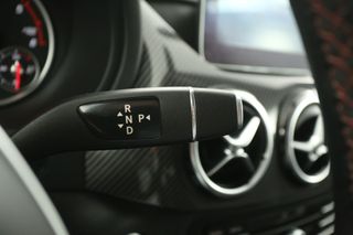 Mercedes-Benz B-Klasse 200 d Ambition Automaat Airco Camera Cruise LED Navi PDC Stoelverwarming 18"LMV