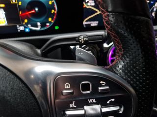 Mercedes-Benz A-Klasse 180 Premium Plus AMG Pano LED Sfeer Sound+ camera LM