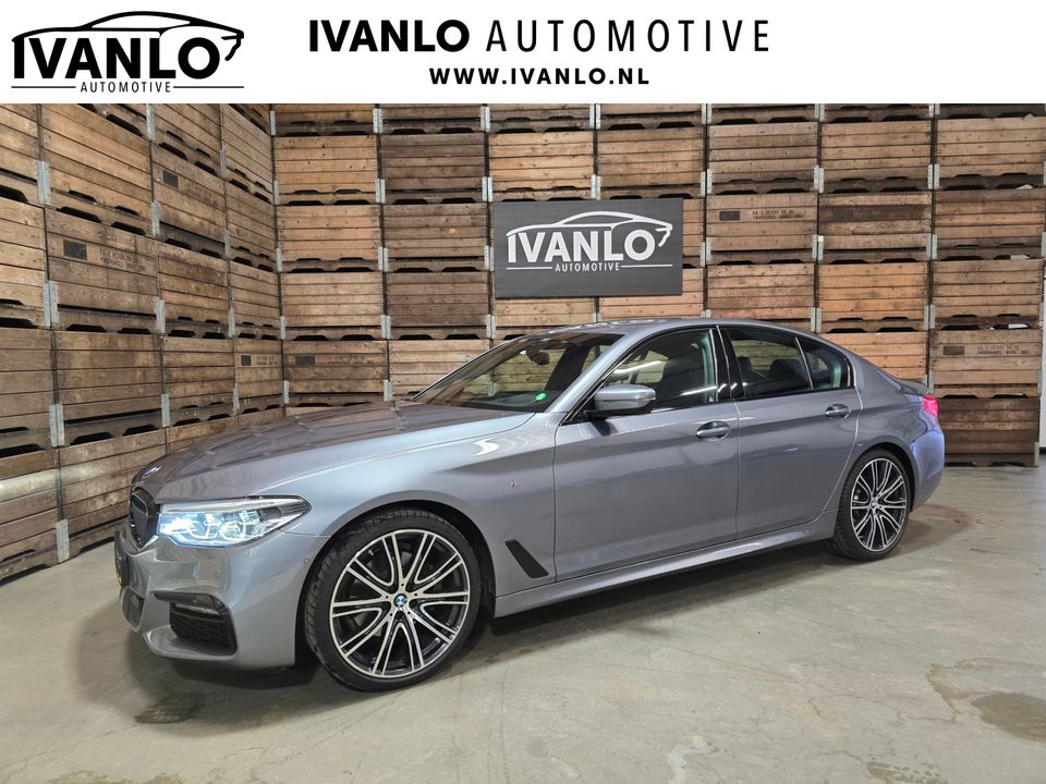 BMW 5 Serie 520i High Executive Edition Leder HUD Navi Camera LM