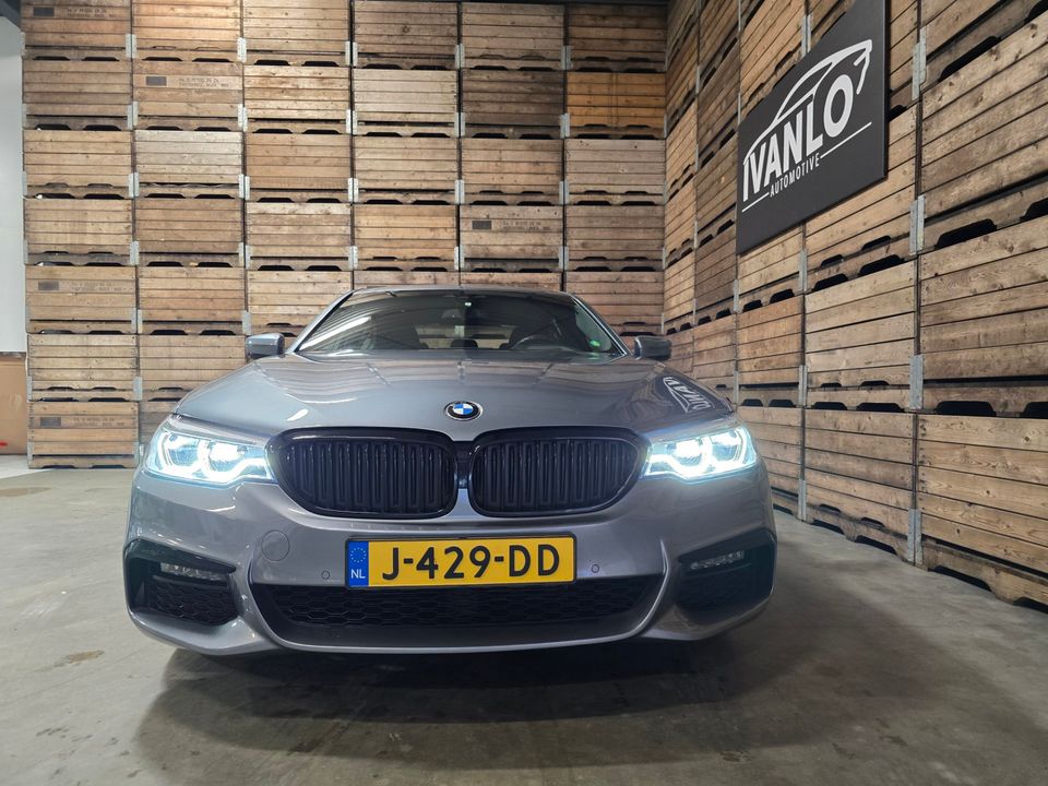 BMW 5 Serie 520i High Executive Edition Leder HUD Navi Camera LM