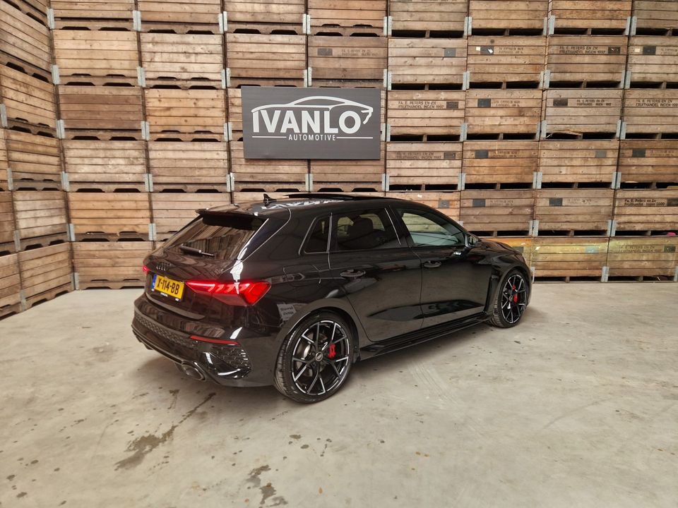 Audi A3 RS 3 2.5 TFSI RS 3 quattro Pano Led Matrix 19"LM Leder 400 PK!