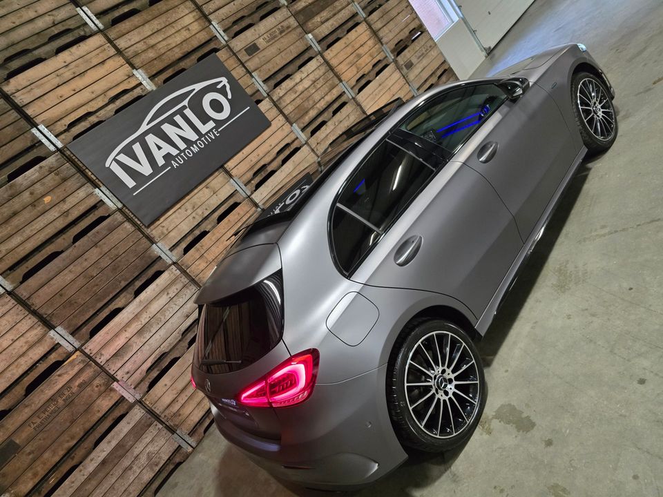 Mercedes-Benz A-Klasse 250 e Premium AMG Edition Pano Sfeer MAT GRIJS 19"LM