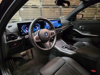 BMW 3-serie 330e M Sport Int. Widescreen LED PDC LM