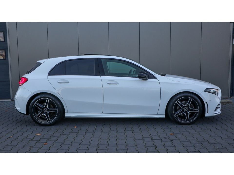 Mercedes-Benz A-Klasse 180 Bns Solution AMG | Pano | Multibeam | Elek. stoel | Cruise