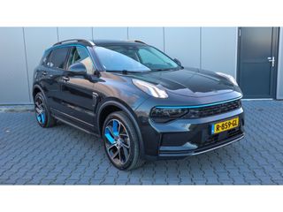 Lynk & Co 01 1.5 | Pano | 360 camera | Adap. Cruise | Media | Apple CarPlay |