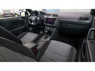 Volkswagen Tiguan 1.5 TSI Highl. Bus R | R-line | Pano | Led | Black Style | Dynn