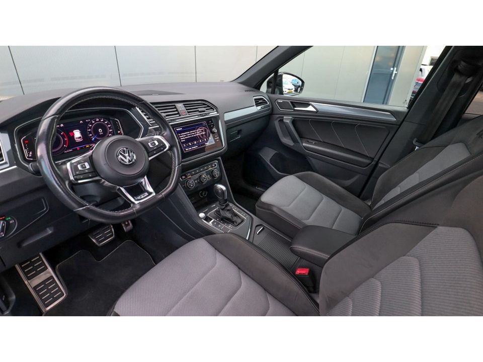 Volkswagen Tiguan 1.5 TSI Highl. Bus R | R-line | Pano | Led | Black Style | Dynn