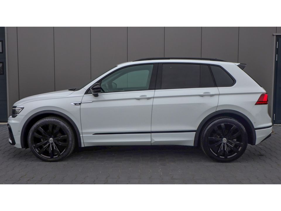 Volkswagen Tiguan 1.5 TSI Highl. Bus R | R-line | Pano | Led | Black Style | Trekh