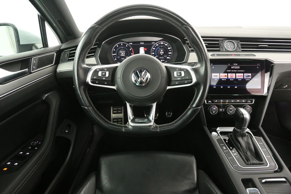 Volkswagen Passat 1.5 TSI R-line 150PK Automaat Pano 360Camera ACC Clima Carplay Navi LED Virtual PDC Leder 18"LMV