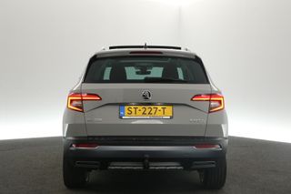 Škoda Karoq 1.5 TSI 150PK Automaat Pano Canton-Audio Sfeer Carplay Airco Camera Cruise LED DSG Memory-seats Navi PDC 19"LMV Trekhaak