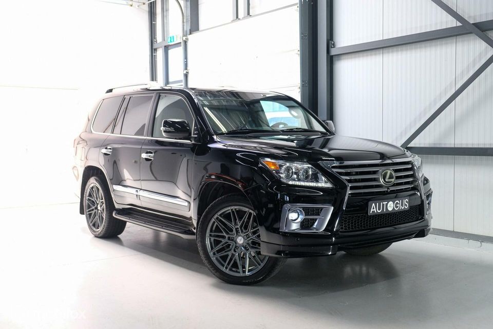 Lexus LX 570 5.7 V8 389 pk | 8 persoons | Mark Levinson | luchtvering | unieke auto!