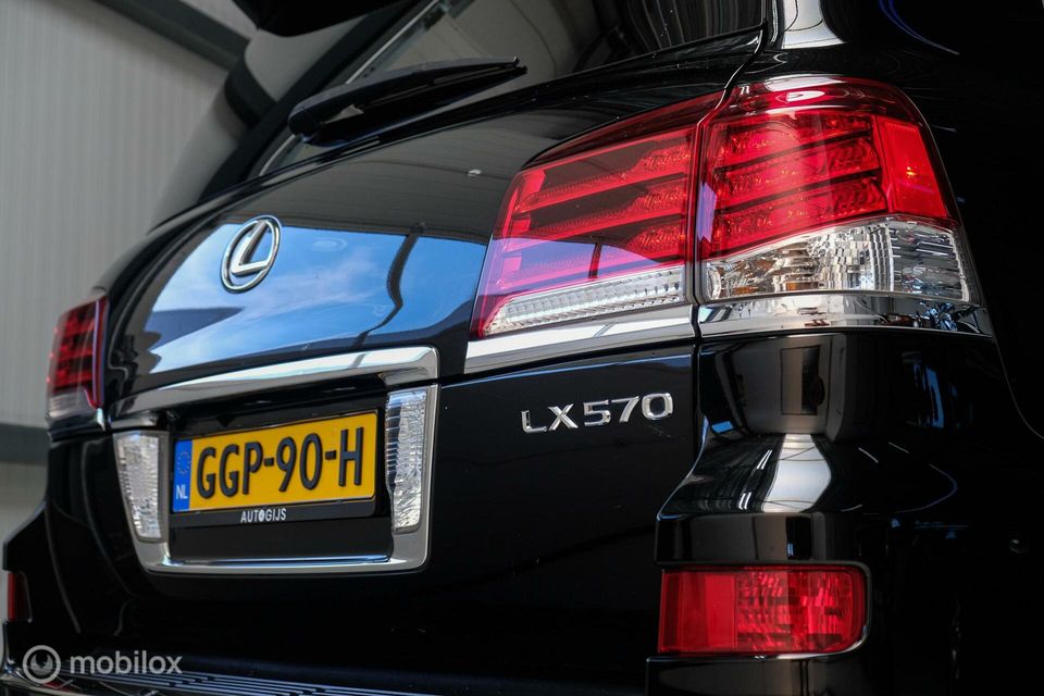 Lexus LX 570 5.7 V8 389 pk | 8 persoons | Mark Levinson | luchtvering | unieke auto!