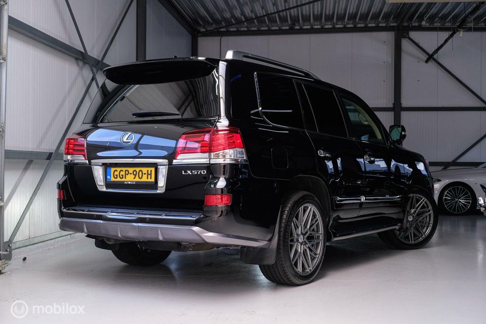 Lexus LX 570 5.7 V8 389 pk | 8 persoons | Mark Levinson | luchtvering | unieke auto!