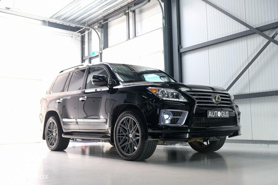 Lexus LX 570 5.7 V8 389 pk | 8 persoons | Mark Levinson | luchtvering | unieke auto!