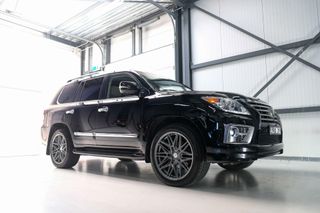 Lexus LX 570 5.7 V8 389 pk | 8 persoons | Mark Levinson | luchtvering | unieke auto!