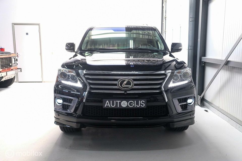 Lexus LX 570 5.7 V8 389 pk | 8 persoons | Mark Levinson | luchtvering | unieke auto!