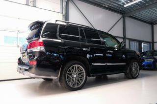 Lexus LX 570 5.7 V8 389 pk | 8 persoons | Mark Levinson | luchtvering | unieke auto!