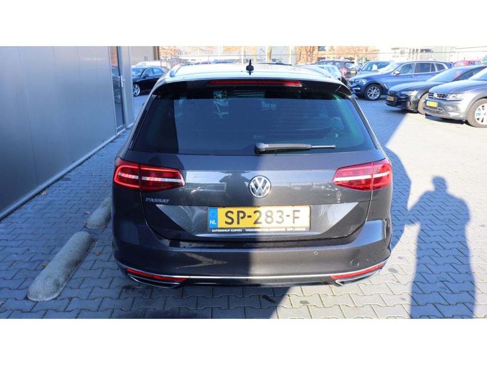 Volkswagen Passat Variant 1.4 TSI HL Bns R | 2x R line | Led | Media | Camera | Mooi