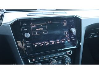 Volkswagen Passat Variant 1.4 TSI HL Bns R | 2x R line | Led | Media | Camera | Mooi