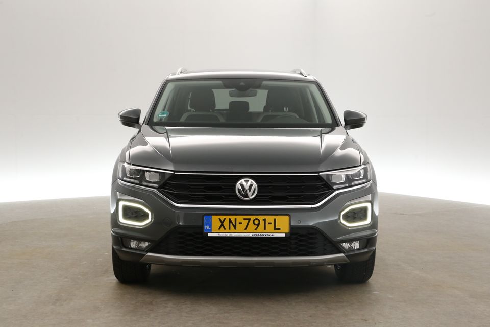 Volkswagen T-Roc 1.5 TSI Sport 150PK Automaat Camera Carplay Virtual LED Clima Cruise Navi PDC DSG 18''LMV Trekhaak