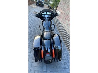 Harley Davidson FLHX Streetglide 103CI CVO Street glide